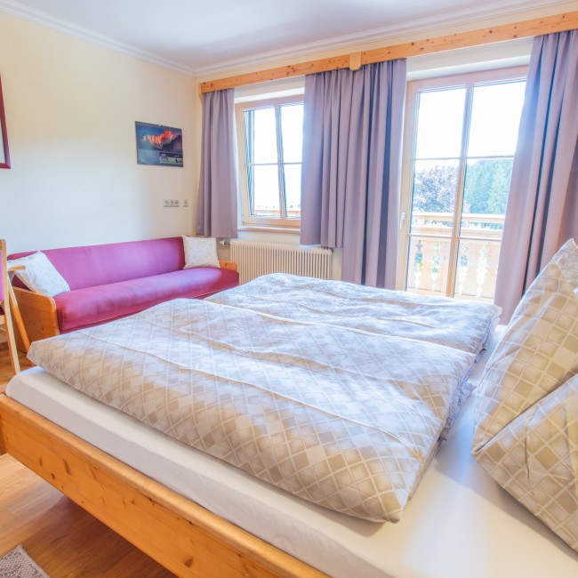 Couch im Schlafzimmer