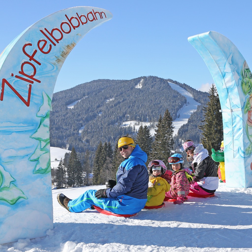 Zipfelbobbahn bei den Drachenliften © Erlebnis Rittisberg | HP Steiner